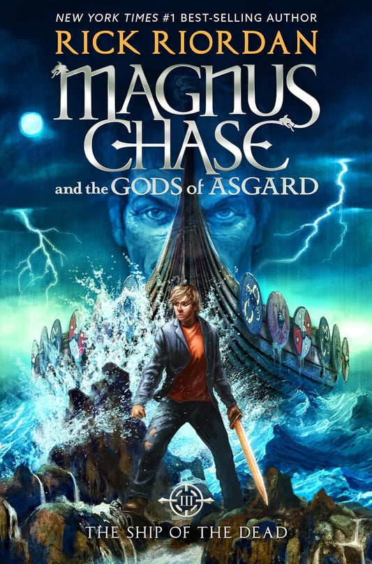Book cover of 'Magnus Chase and the Gods of Asgard' featuring a character with a boat and stormy background. book in BD